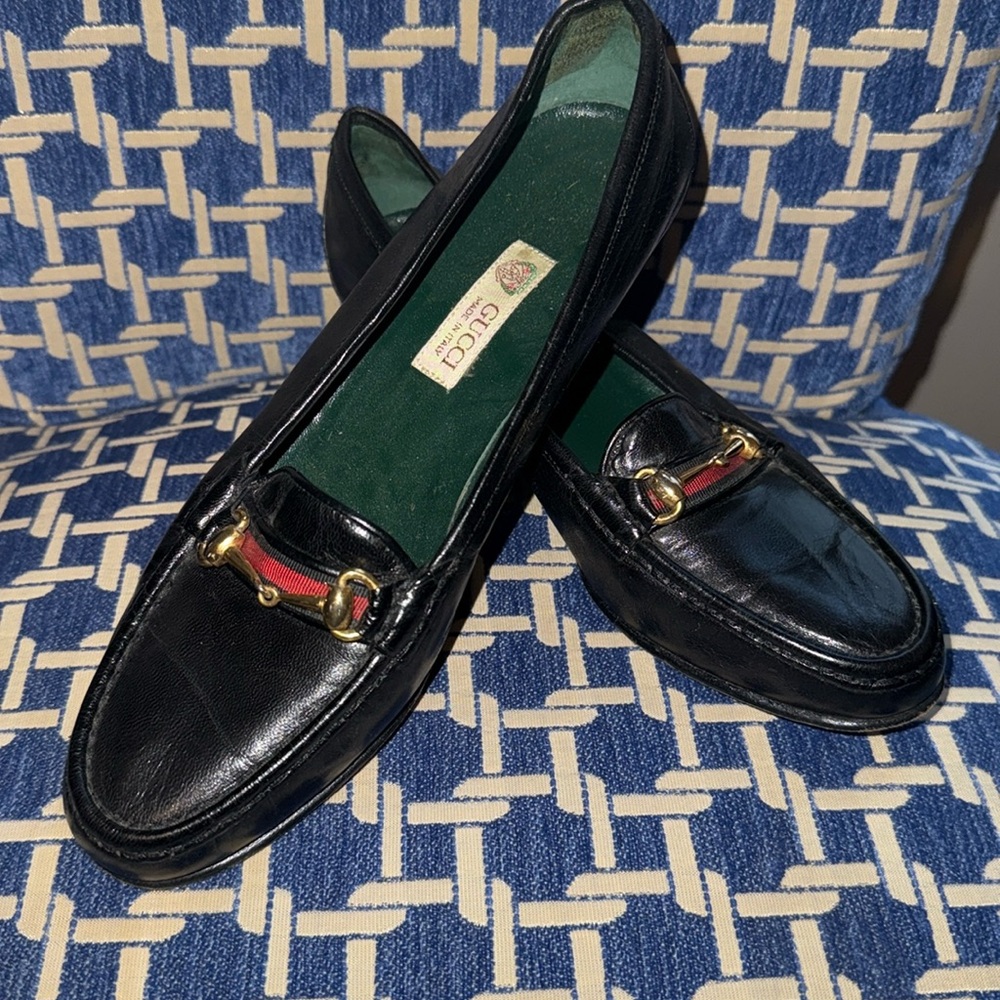 Authentic Gucci loafers beautiful gently wore.